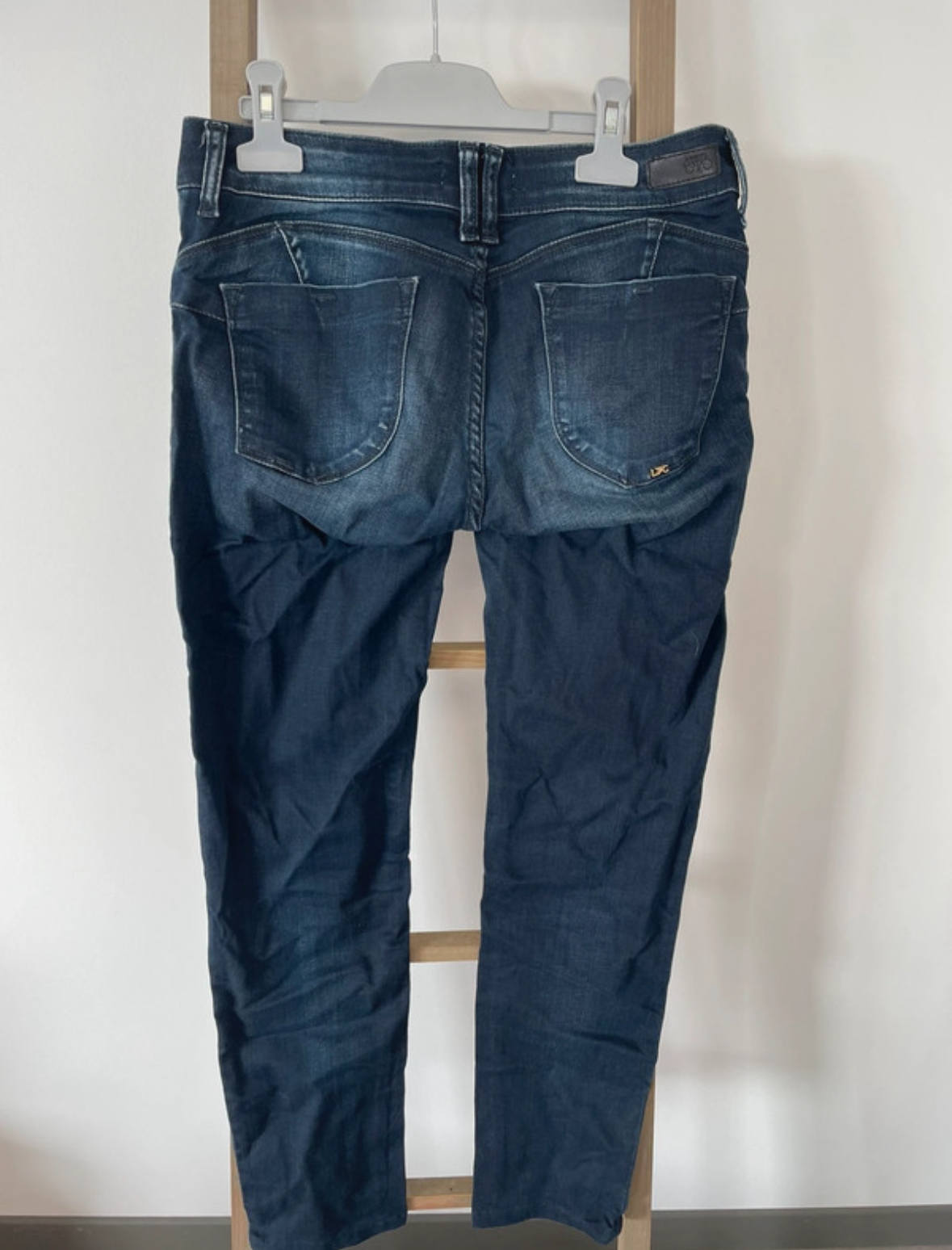 MBLA125 JEAN BLEU FONCE LE TEMPS DES CERISES 40 DOS