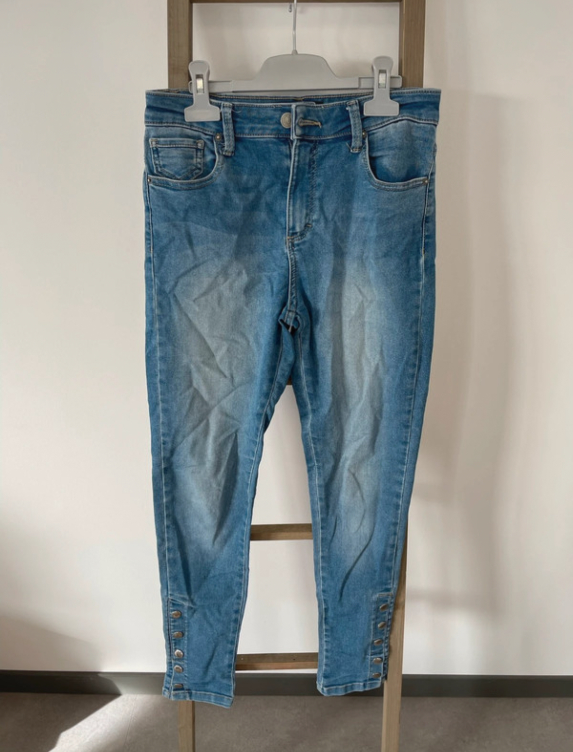 Jean bleu slim avec boutons aux chevilles, Jennyfer, 36