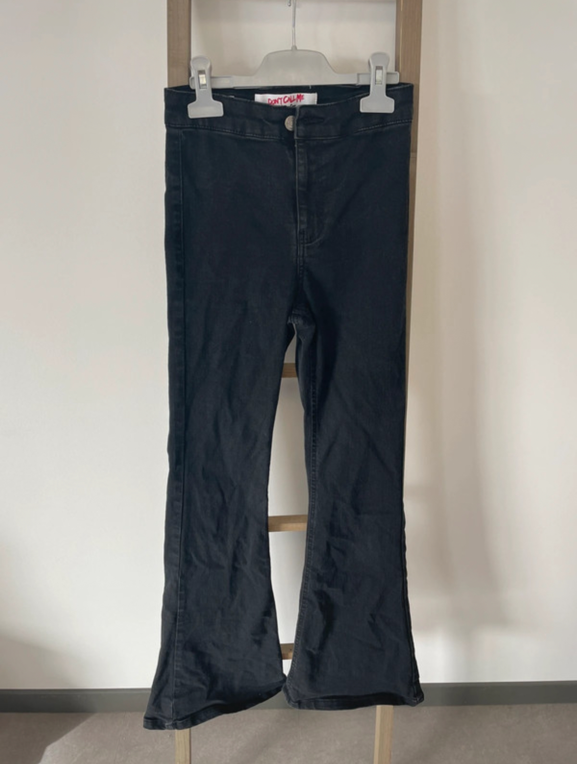 Jean noir patte d’eph, Jennyfer, 32