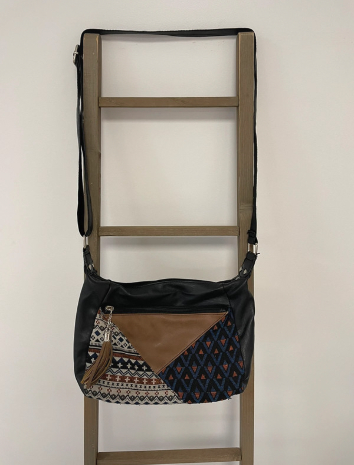 Sac à main besace noir et patchwork