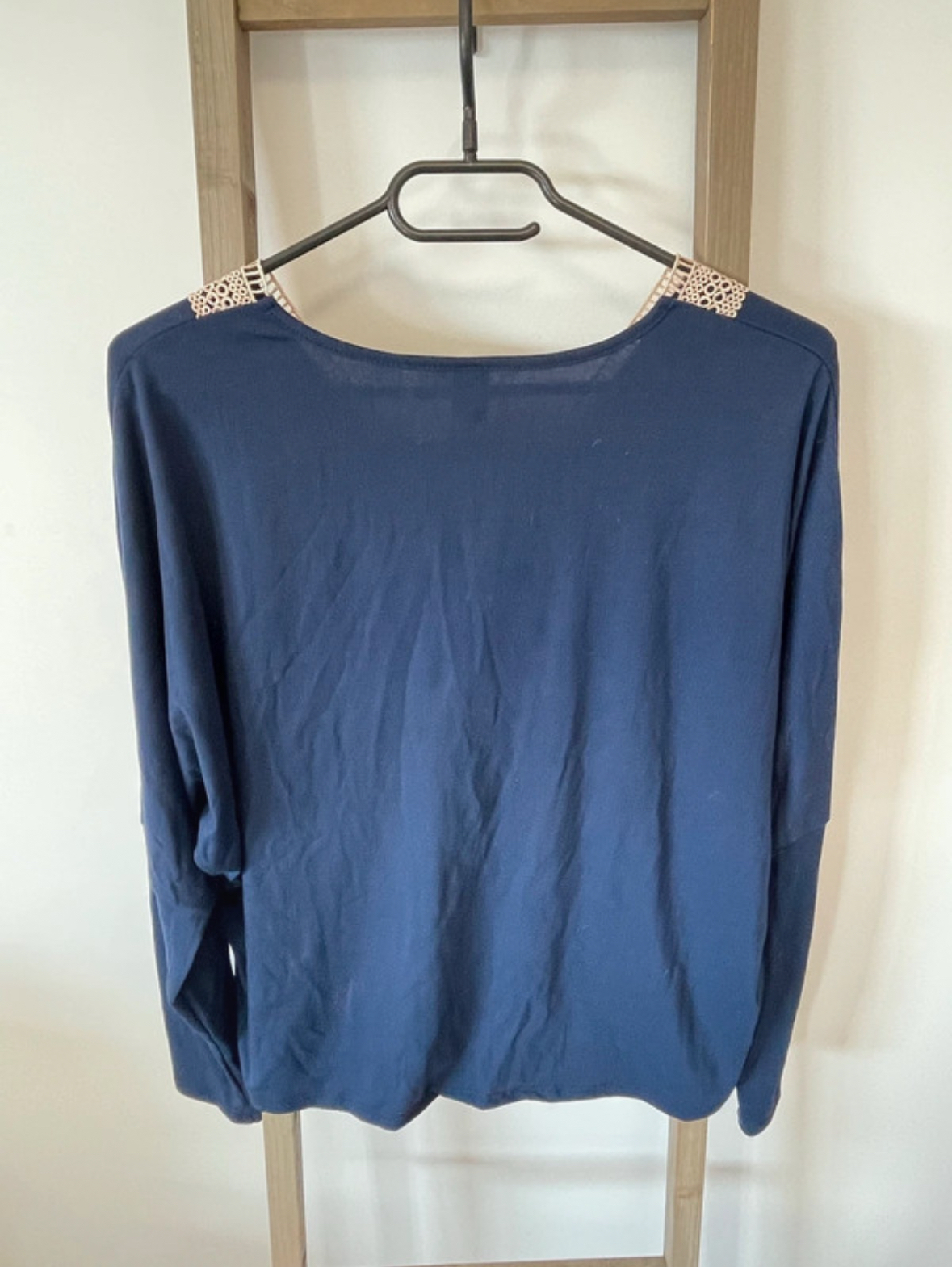 MCAL55 TOP BLEU MARINE COL BRODE BEIGE SHEIN L DOS