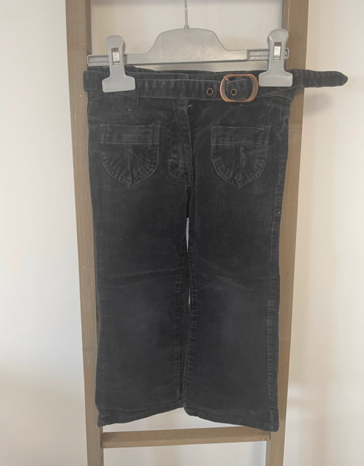 Jean noir en velours patte d’éléphant, Vinyl Fraise, 4 ans