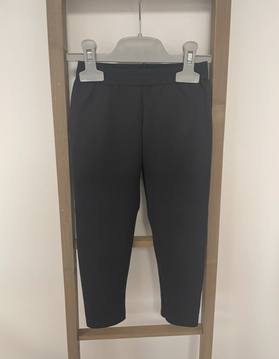 Pantalon noir, Collection Limited, 4 ans