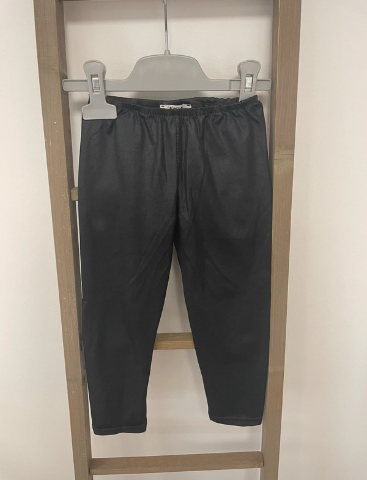 Pantalon noir, Collection Limited, 4 ans