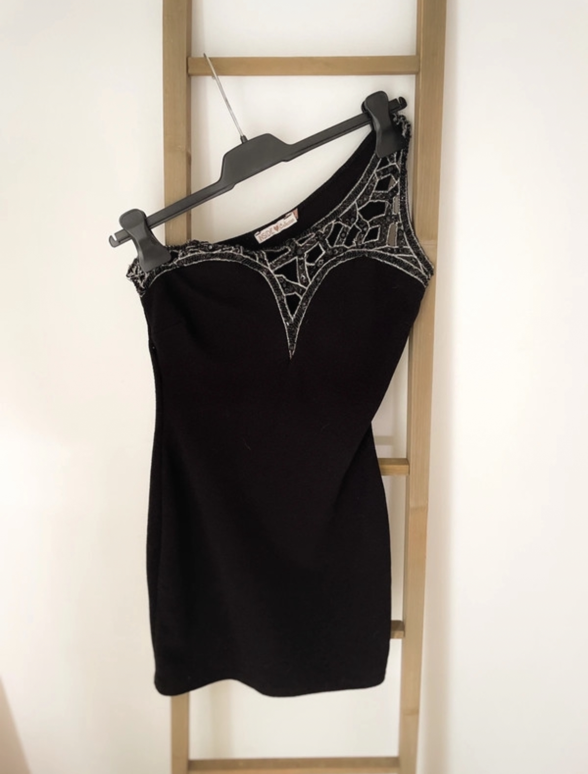 Robe asymétrique noire Inside Collection, L