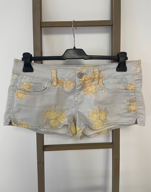 Short en jean fleuri, American Eagle, 42