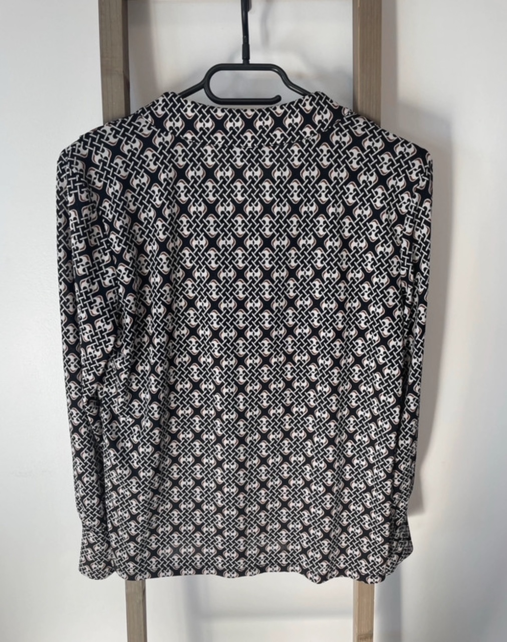AFER08 BLOUSE NOIRE A MOTIFS MORGAN T1 DOS