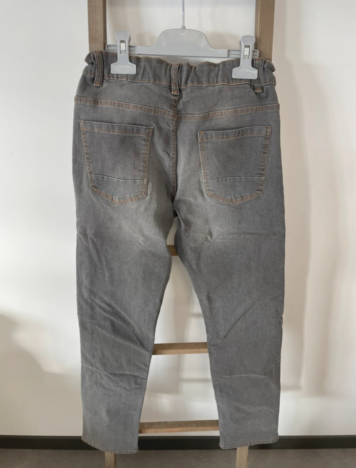 VGIR29 JEAN GRIS SLIM KIABI 12 ANS DOS
