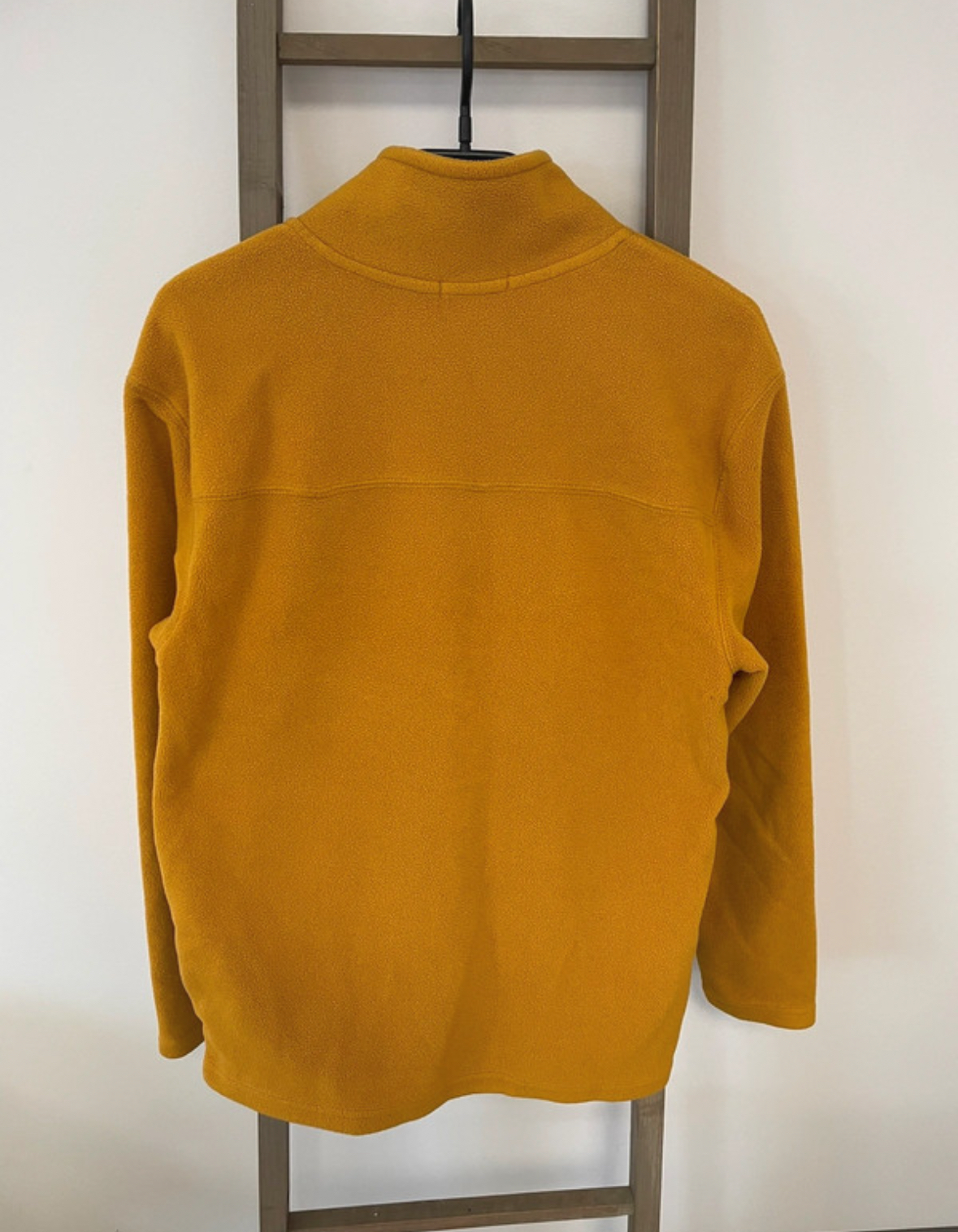 VGIR116 GILET POLAIRE MOUTARDE KIABI XS DOS