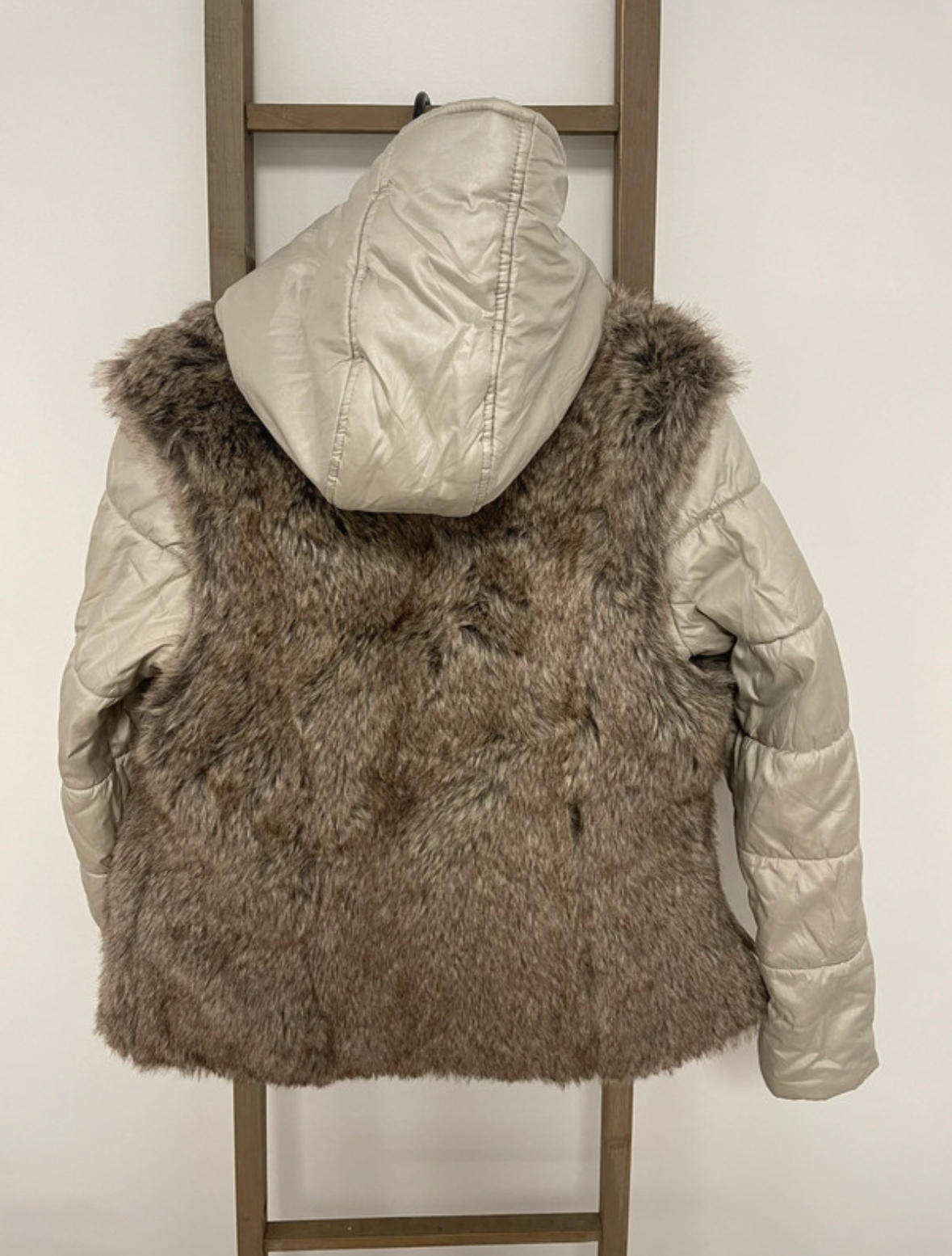 MBLA152 VESTE BEIGE AVEC GILET FOURRURE CATIMINI 12 ANS DOS