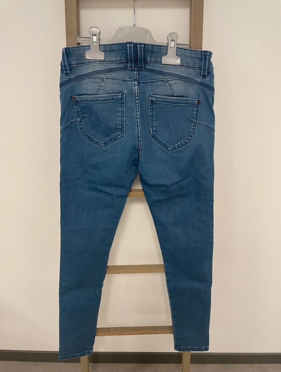 MBLA181 JEAN BLEU SLIM JENNYFER 36 DOS
