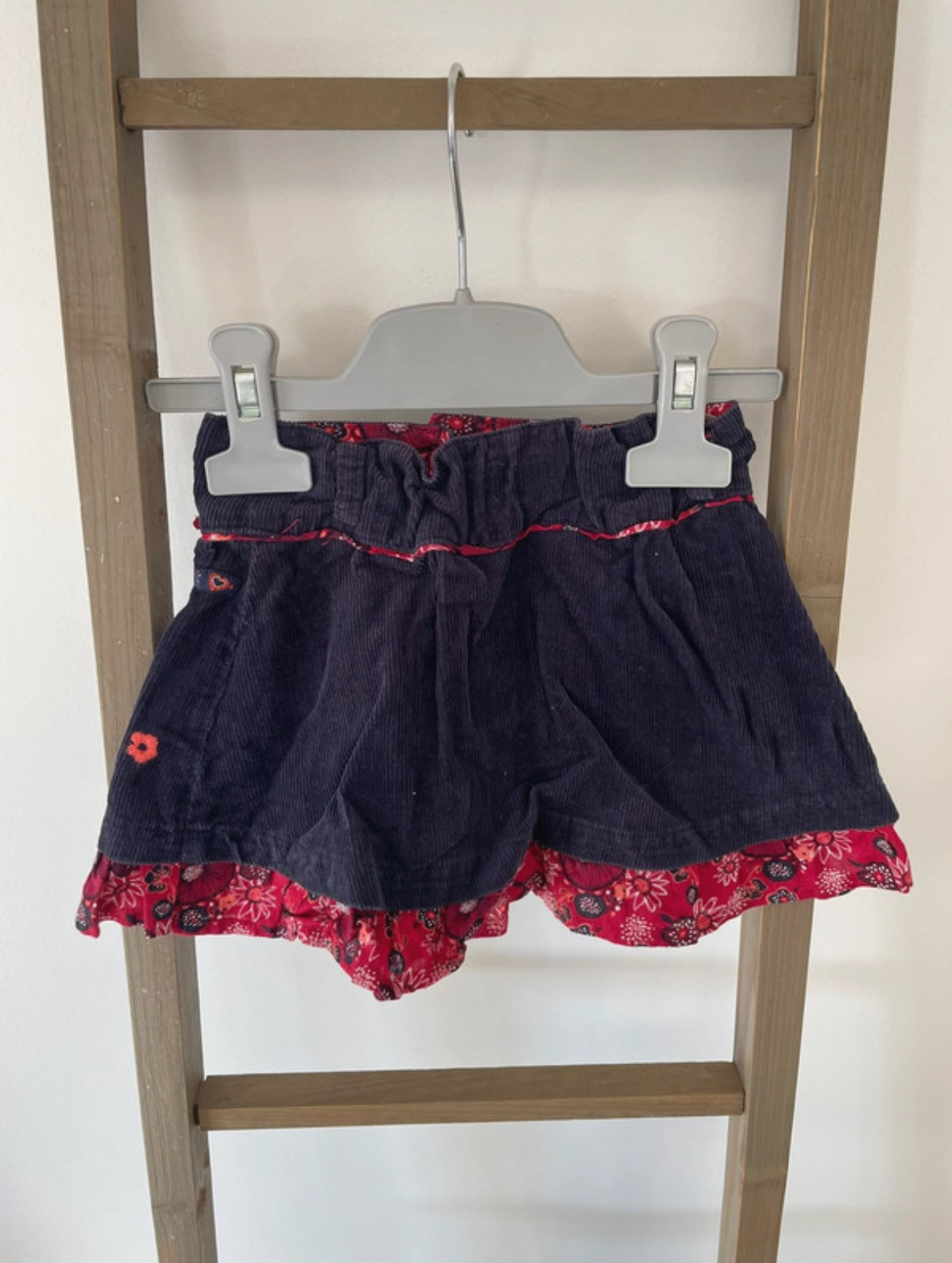 FBER29 JUPE EN VELOURS NOIR ET ROUGE LA COMPAGNIE DES PETITS 24 MOIS DOS