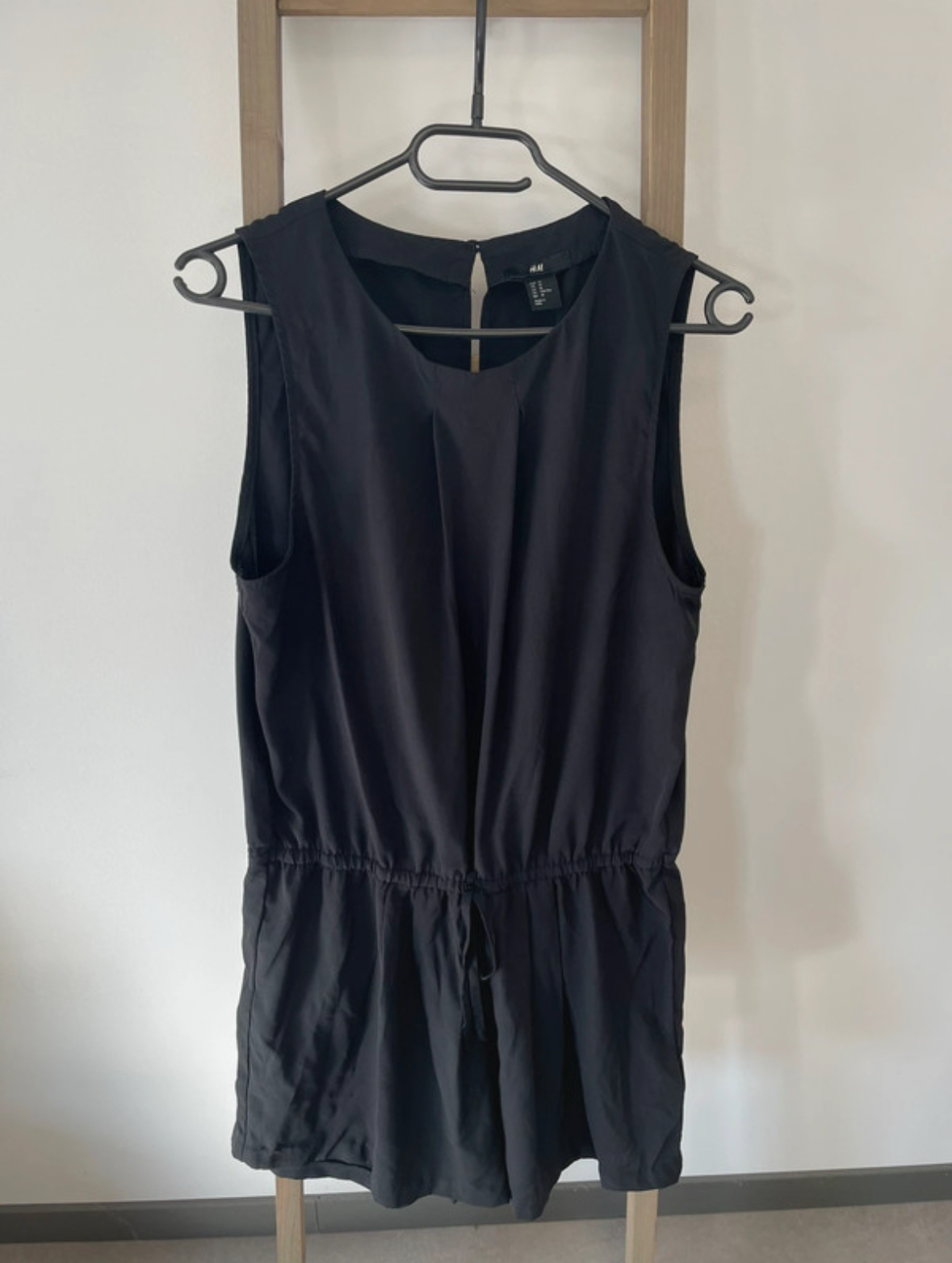 Combishort noire sans manche  dos nu, H&M, 40