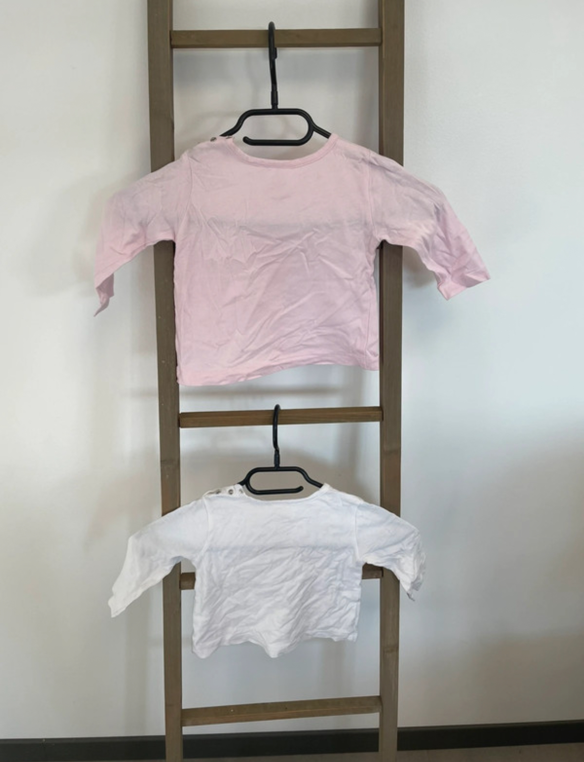 FBER55 Lot de 2 tshirt manches longues rose et blanc, Hello Kitty, 12 mois