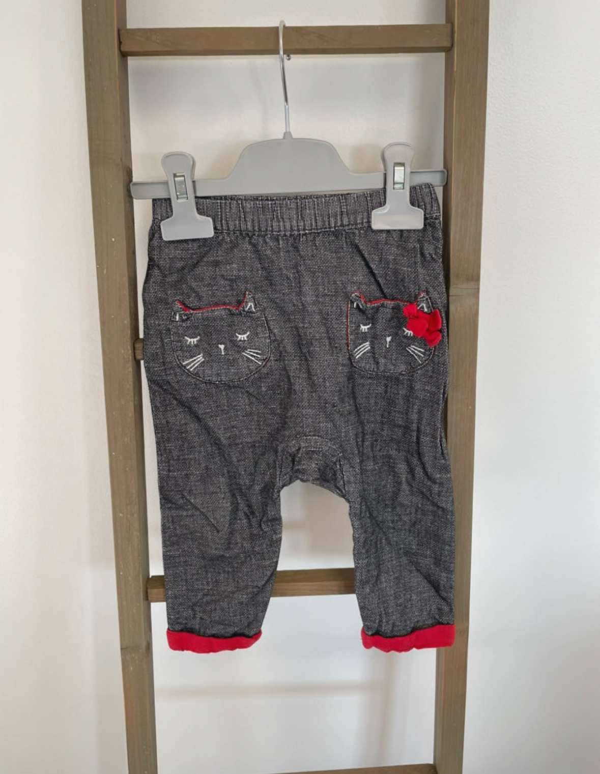 Pantalon gris et rouge, Orchestra, 18 mois