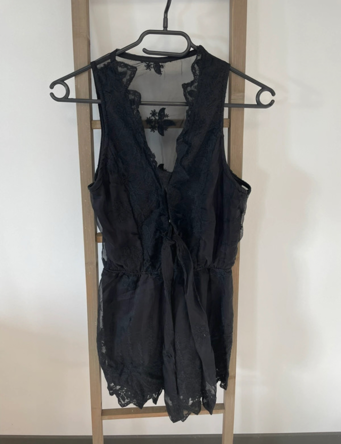 Combishort noire avec dentelle sans manches, 38