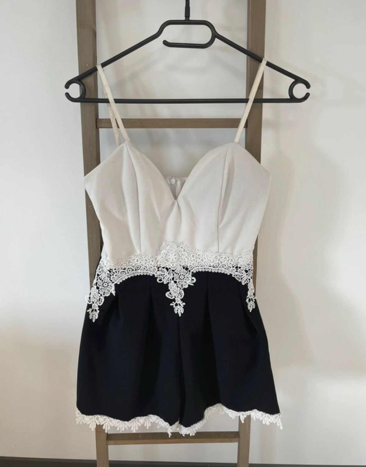 Combishort noir et blanc et dentelle, Miss one, 36