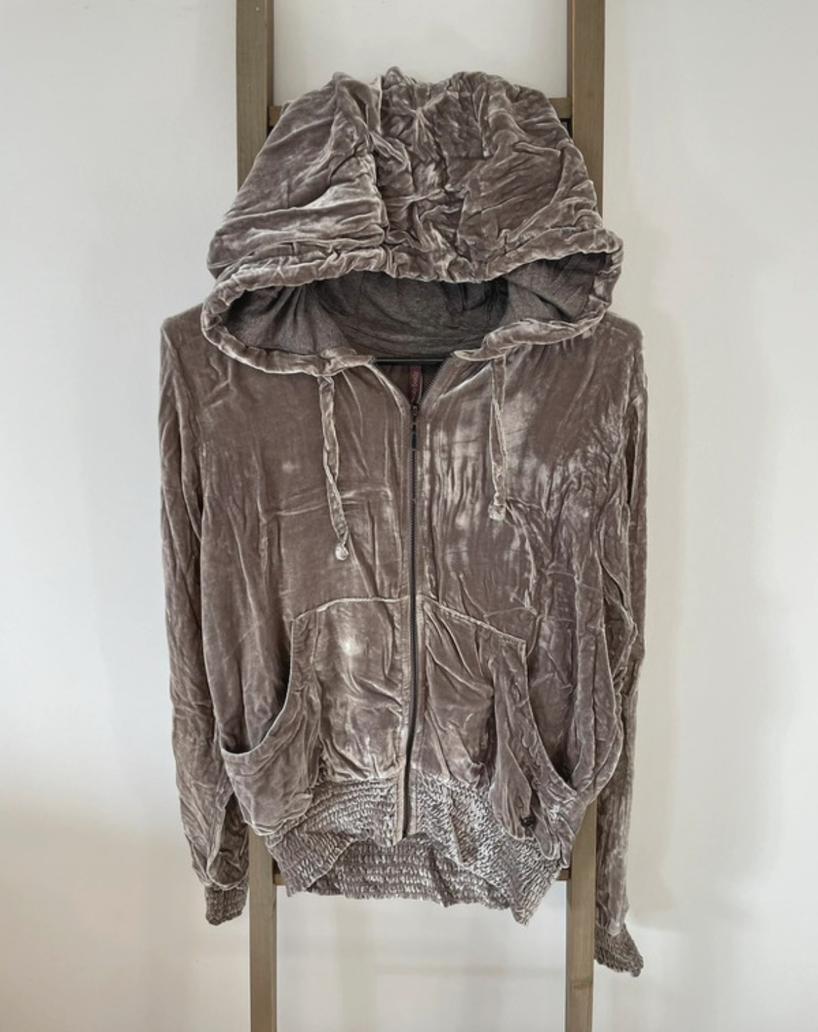 Gilet gris satine avec capuche, Sweaty Betty, M