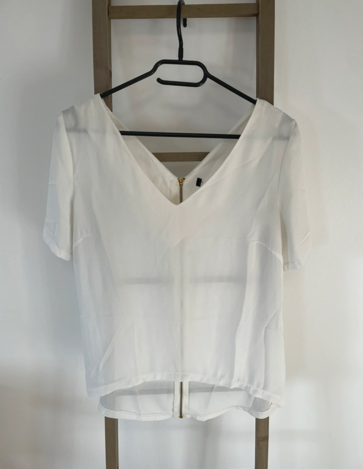 Top blanc manches courtes col V devant derriere, 40