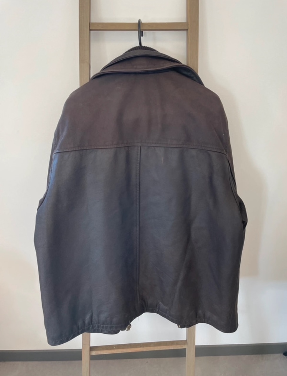 ACOR11 veste en cuir de buffle marron, Sergio Vitti, L DOS