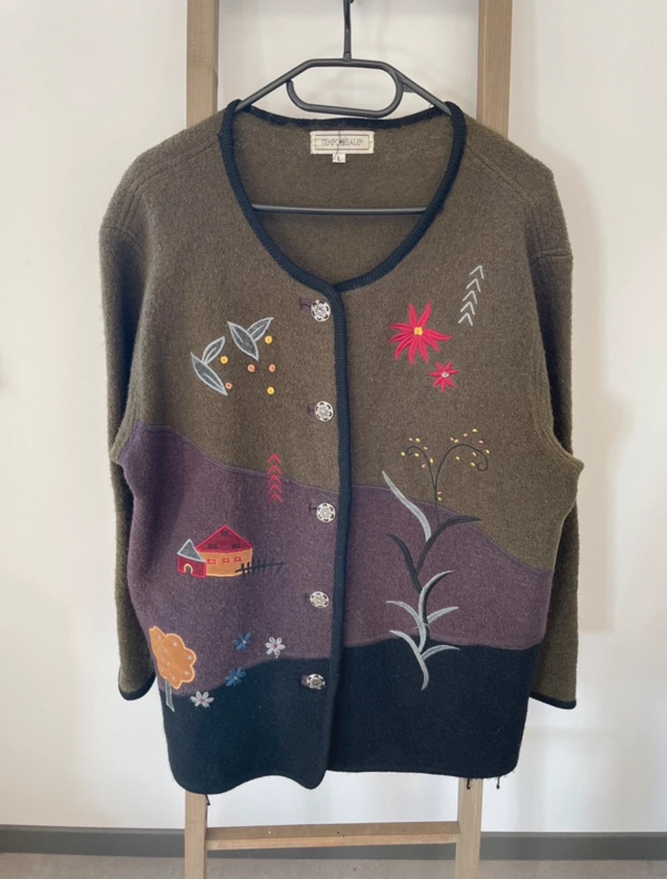 Gilet kaki brodé, Tempo Reale, L