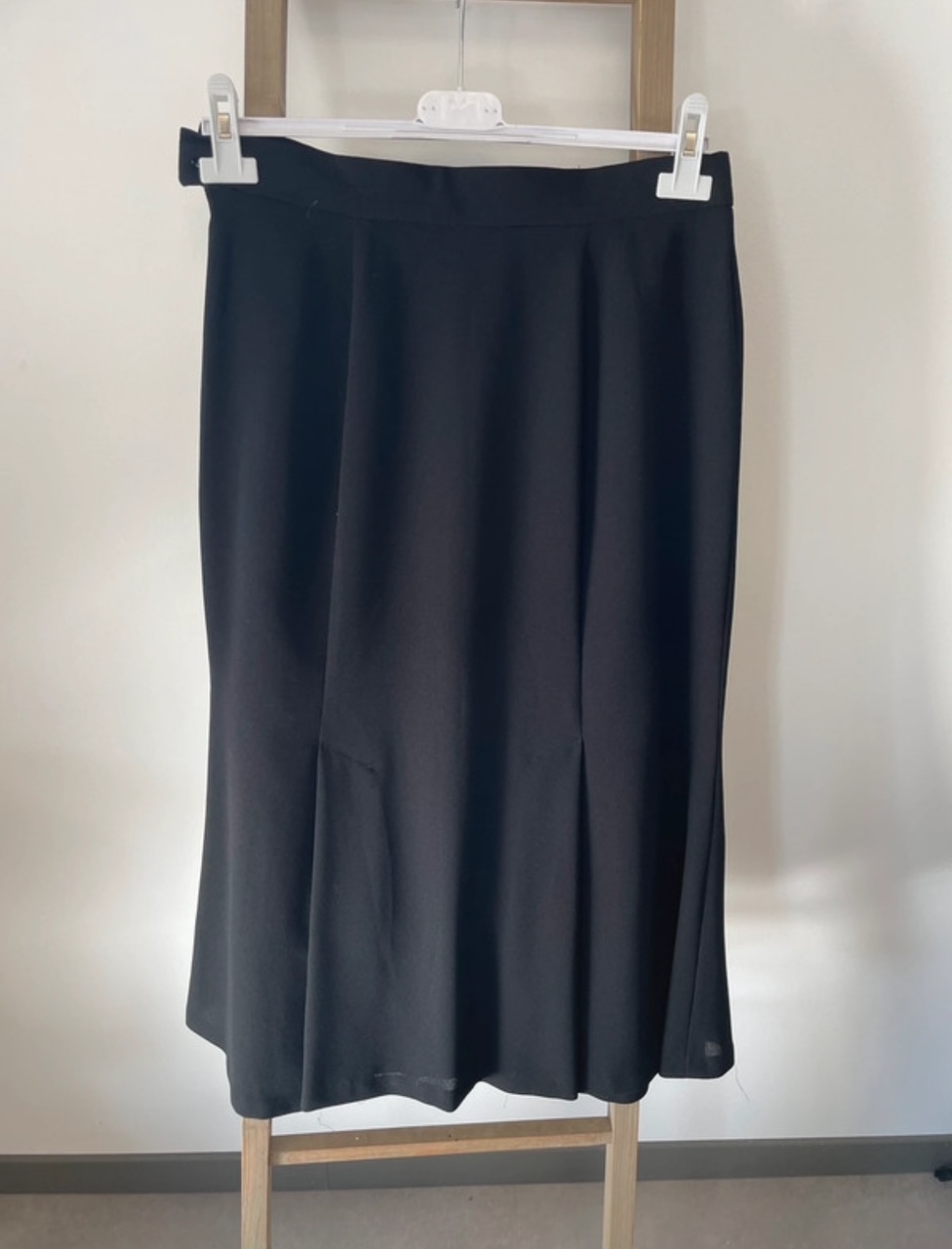 Jupe longue noire, Pierre paris, 42
