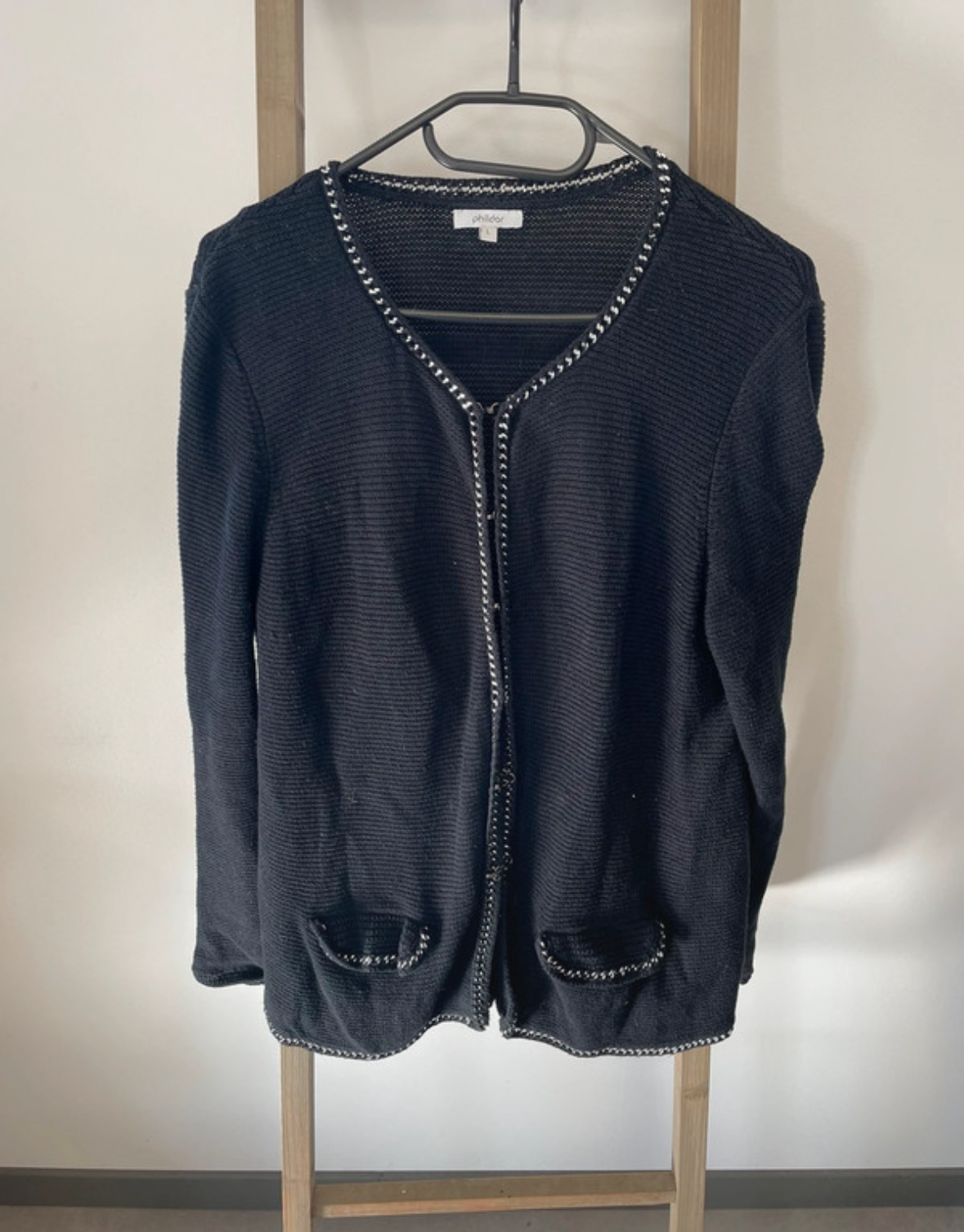 Cardigan noir et chaine, Phildar, L