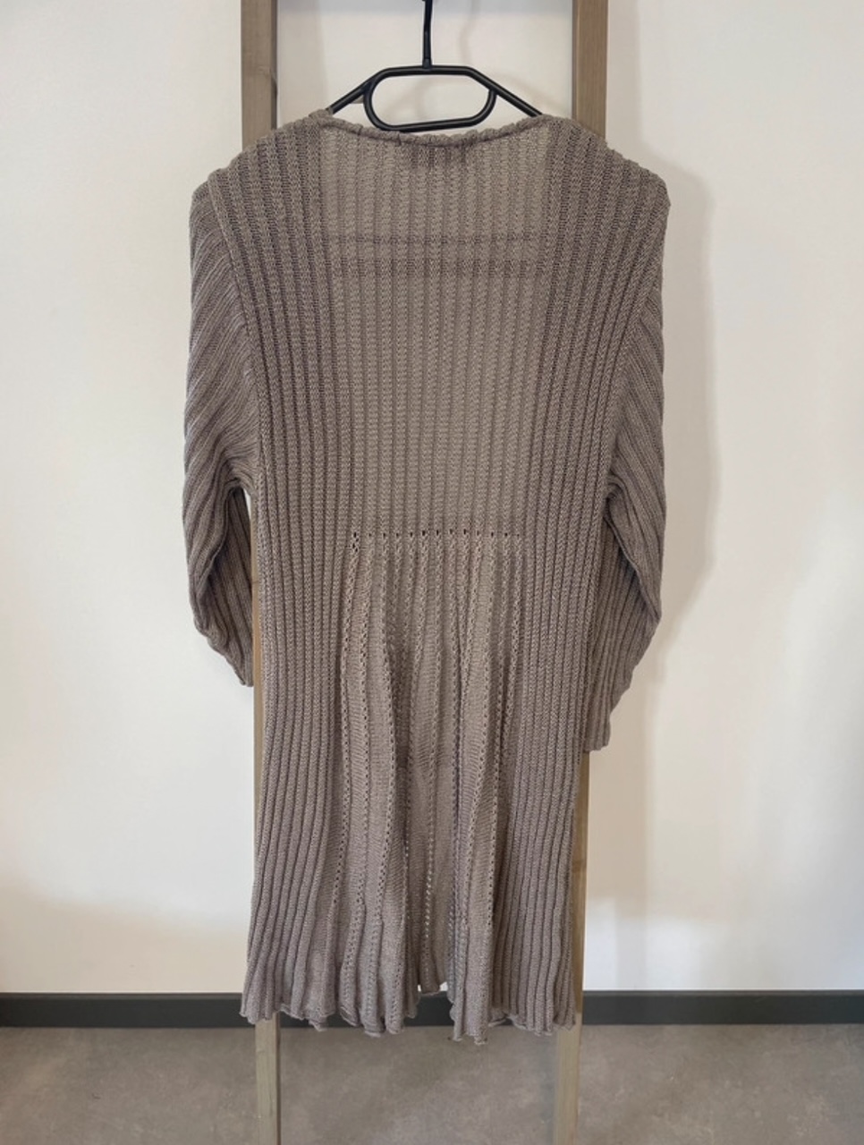 MVAN12 long gilet marron toscane, armand thierry, t1, DOS