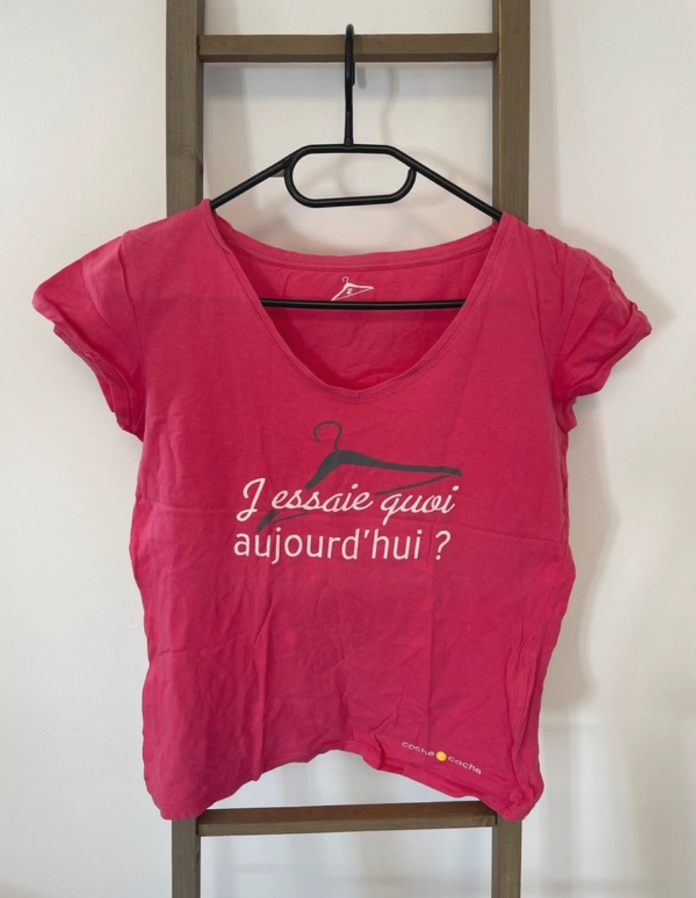 T-shirt rose, cache cache, T2