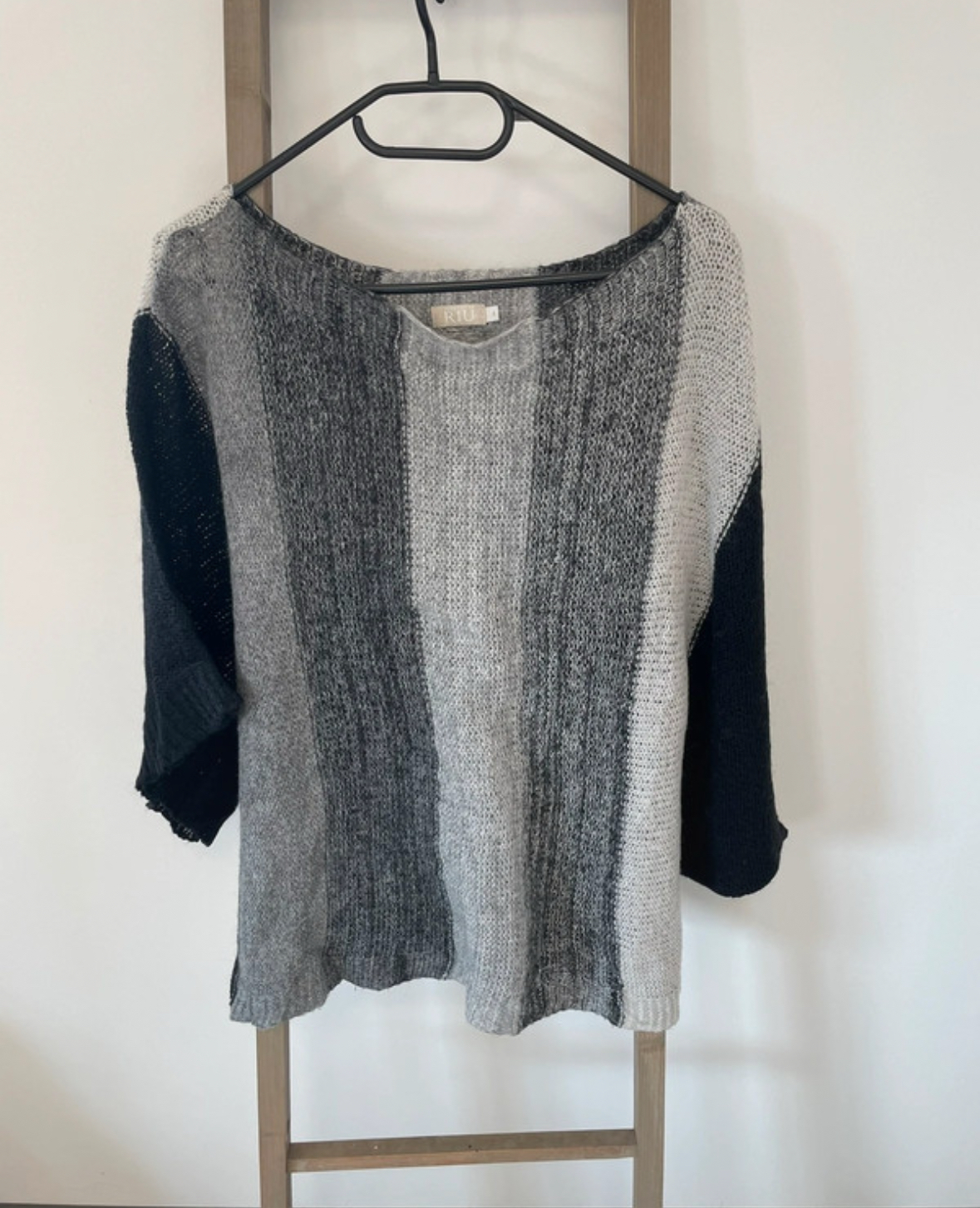 Top tricoté noir gris et blanc, Jacqueline Riu, T4