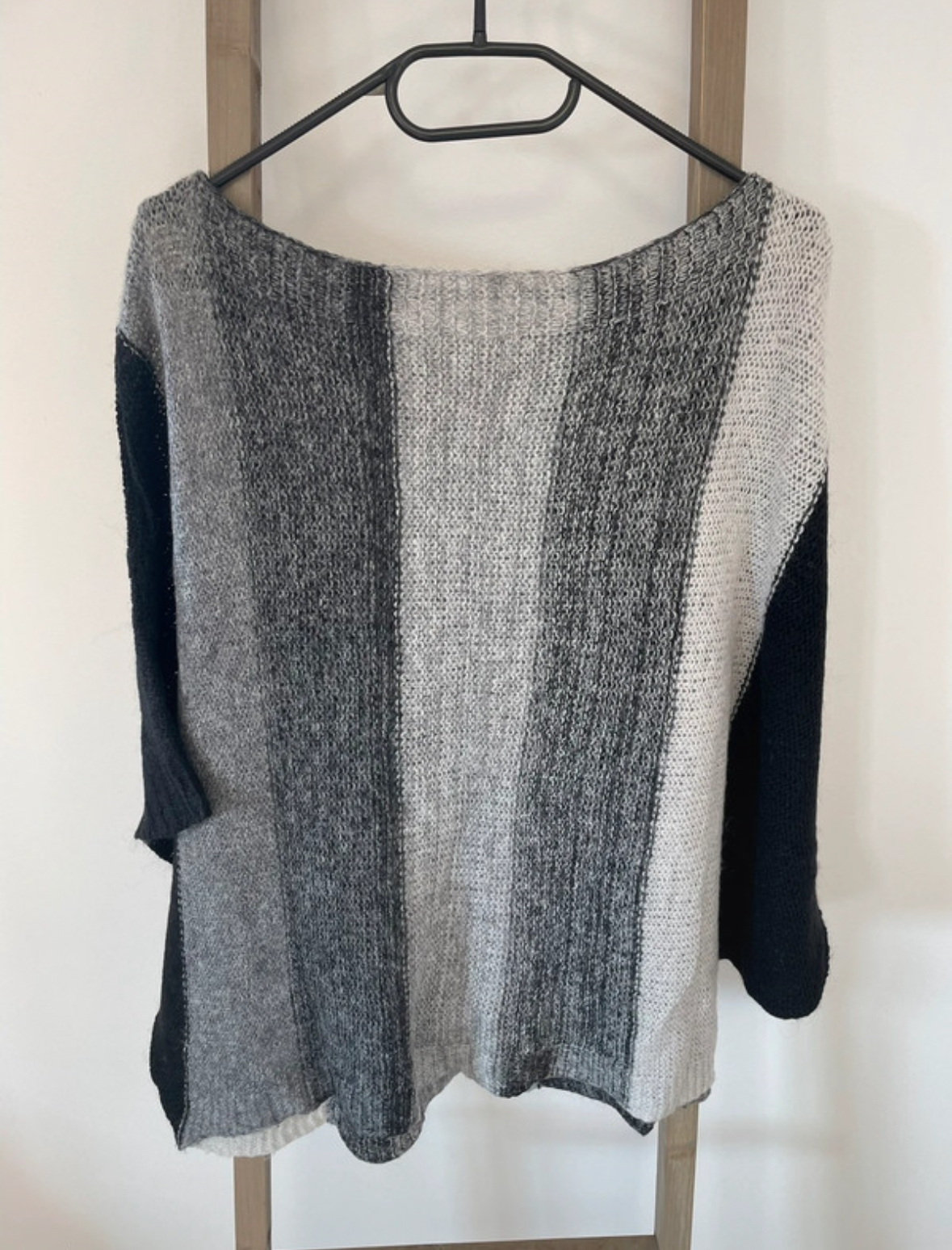 CADD49 top tricote noir gris et blanc, DOS
