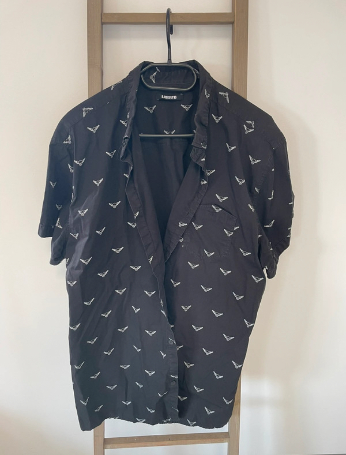 Chemise noir à tête de mort, manches courtes, Liberto, XXL