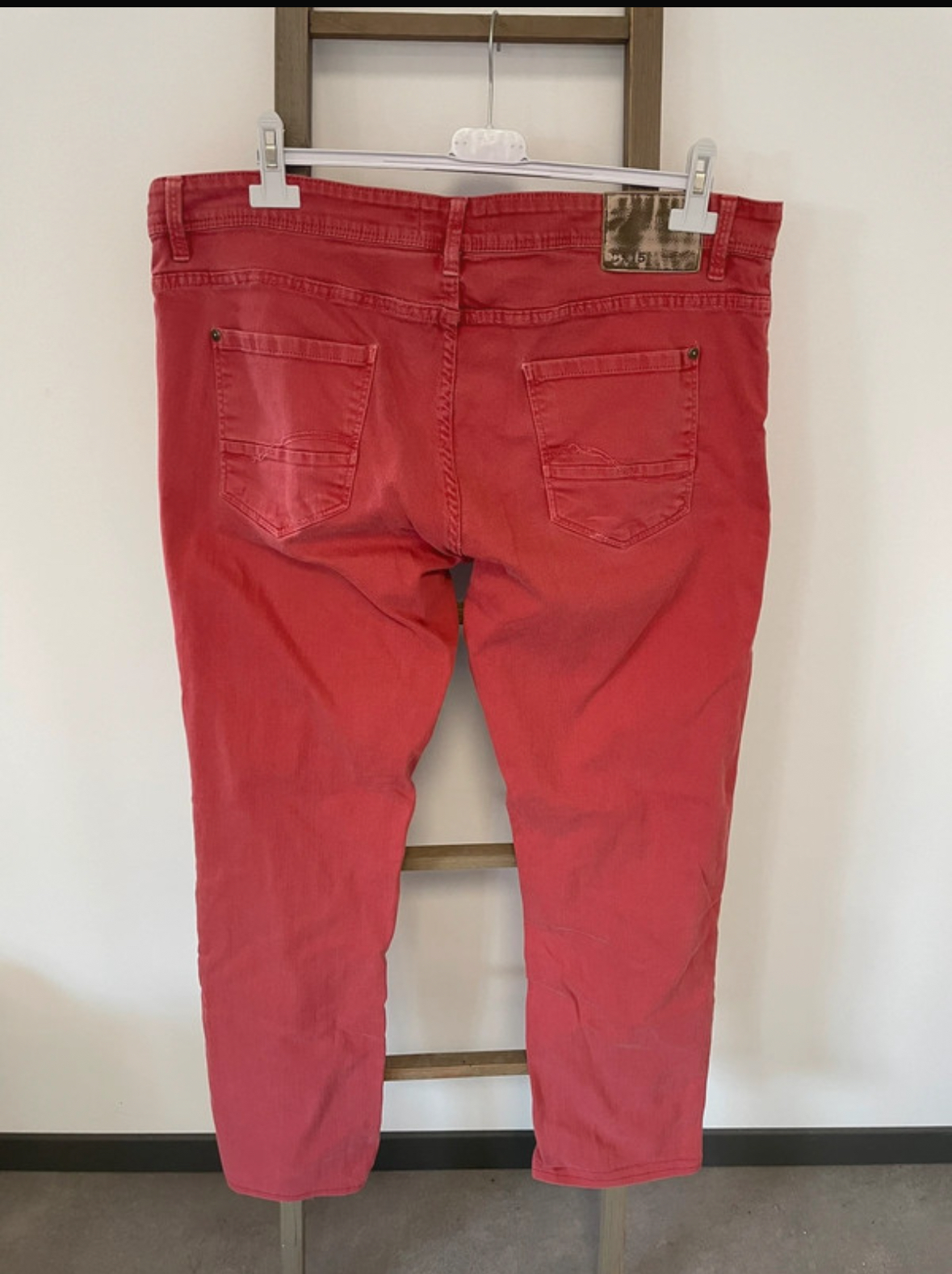 CADD88 jean rouge C15, celio, DOS