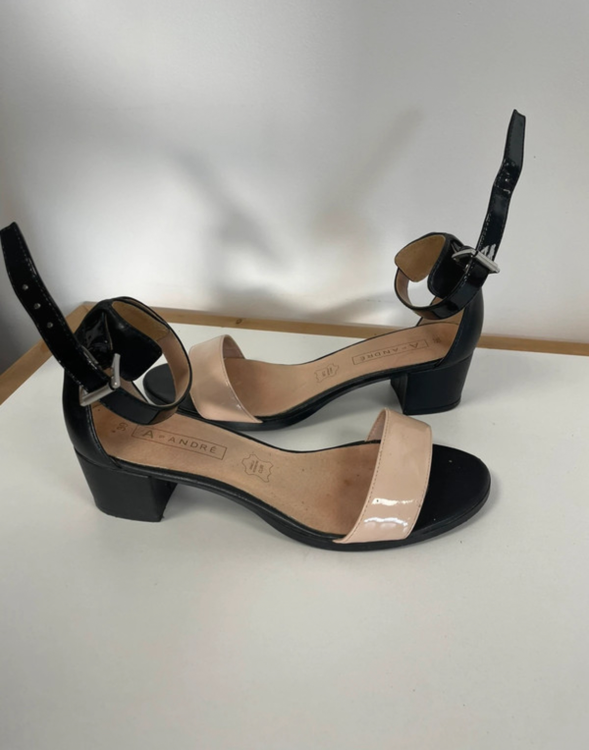 CADD96 sandales beige et noir, andre, 39 2