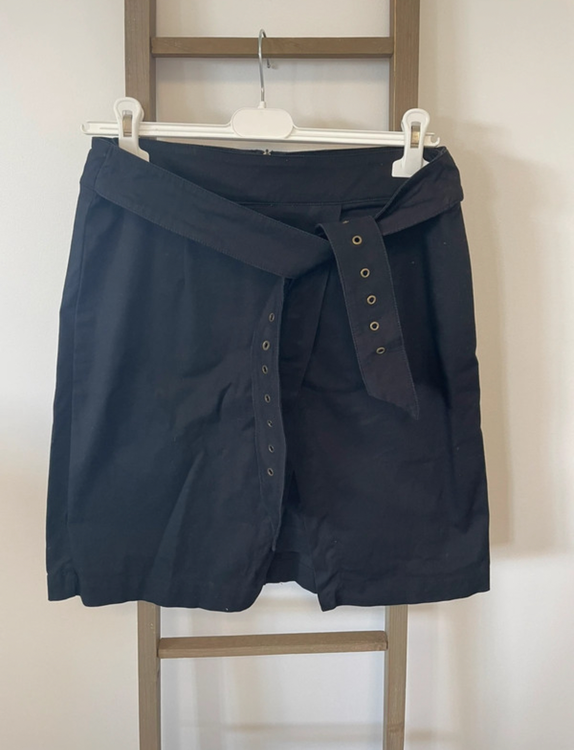 Jupe courte noire avec ceinture intégrée, Trend captain tortue, 40