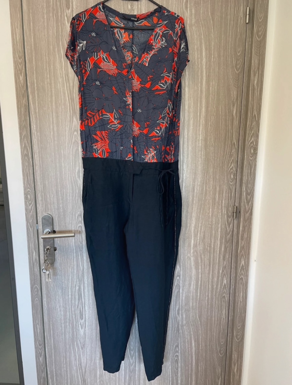 Combinaison fleurie rouge et bleu marine, Trend Captain tortue, 40