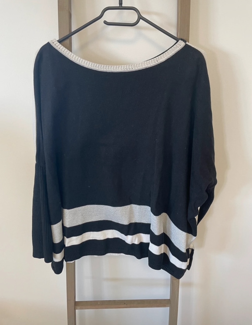 MPER17 pull col rond oversize noir et blanc DOS