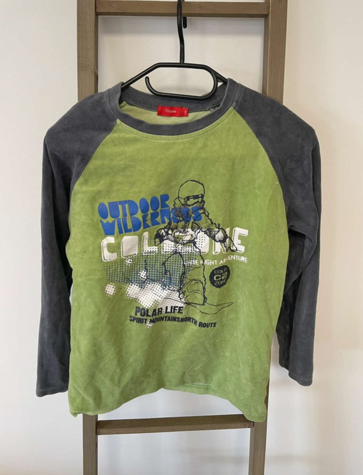 Haut de pyjama gris et vert, Tissaia, 12 ans