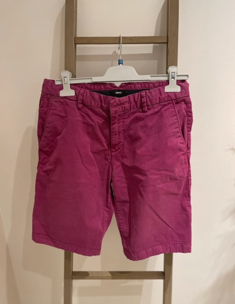 Bermuda prune, Brice, 40