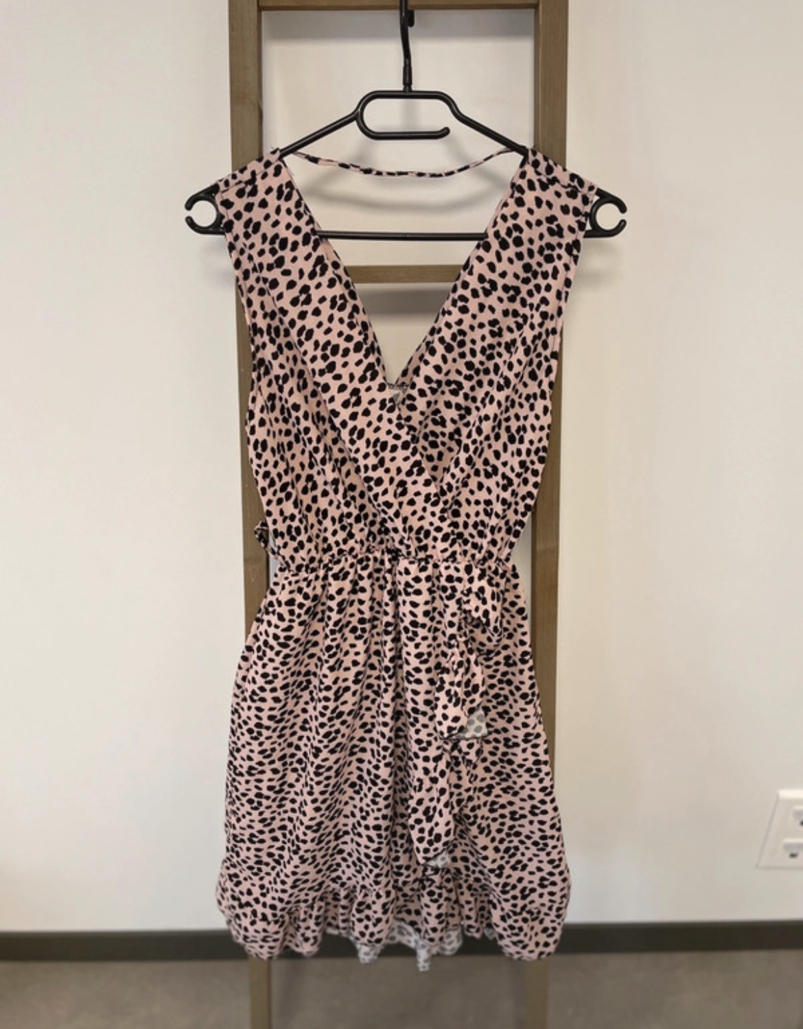 Robe léopard rose et noir, S/M