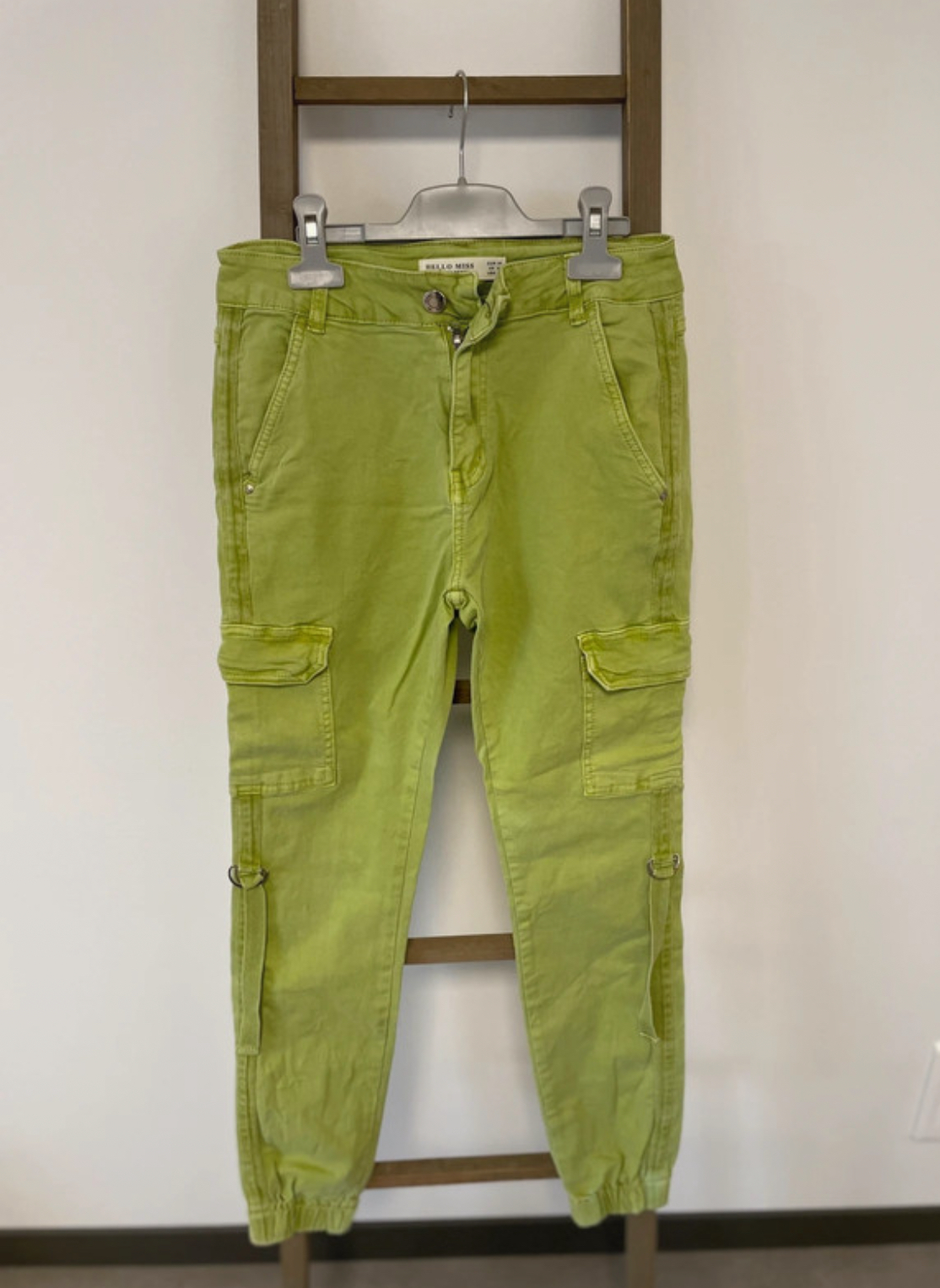 Cargo vert, Hello Miss, 36