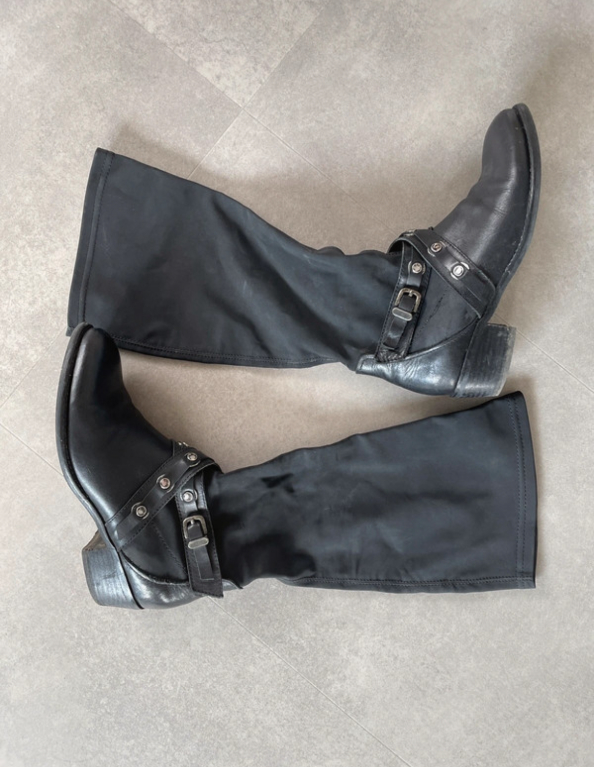 Bottes noires, Yu&Me, 38