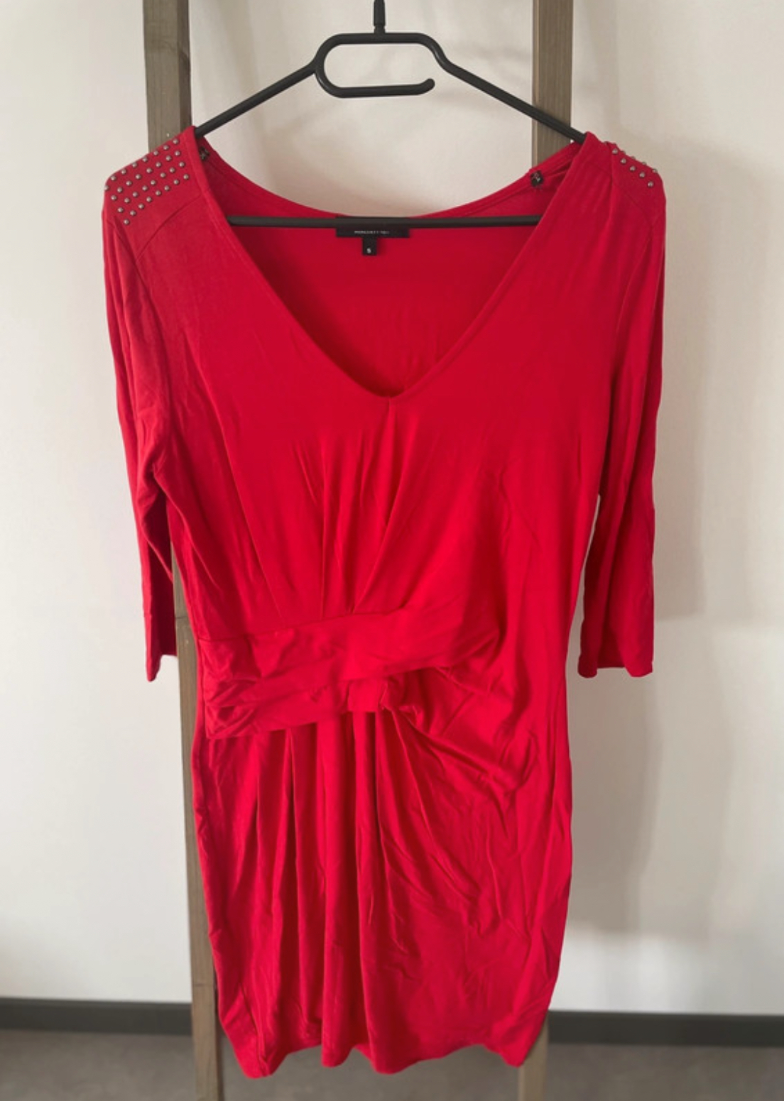Robe rouge, Morgan, S