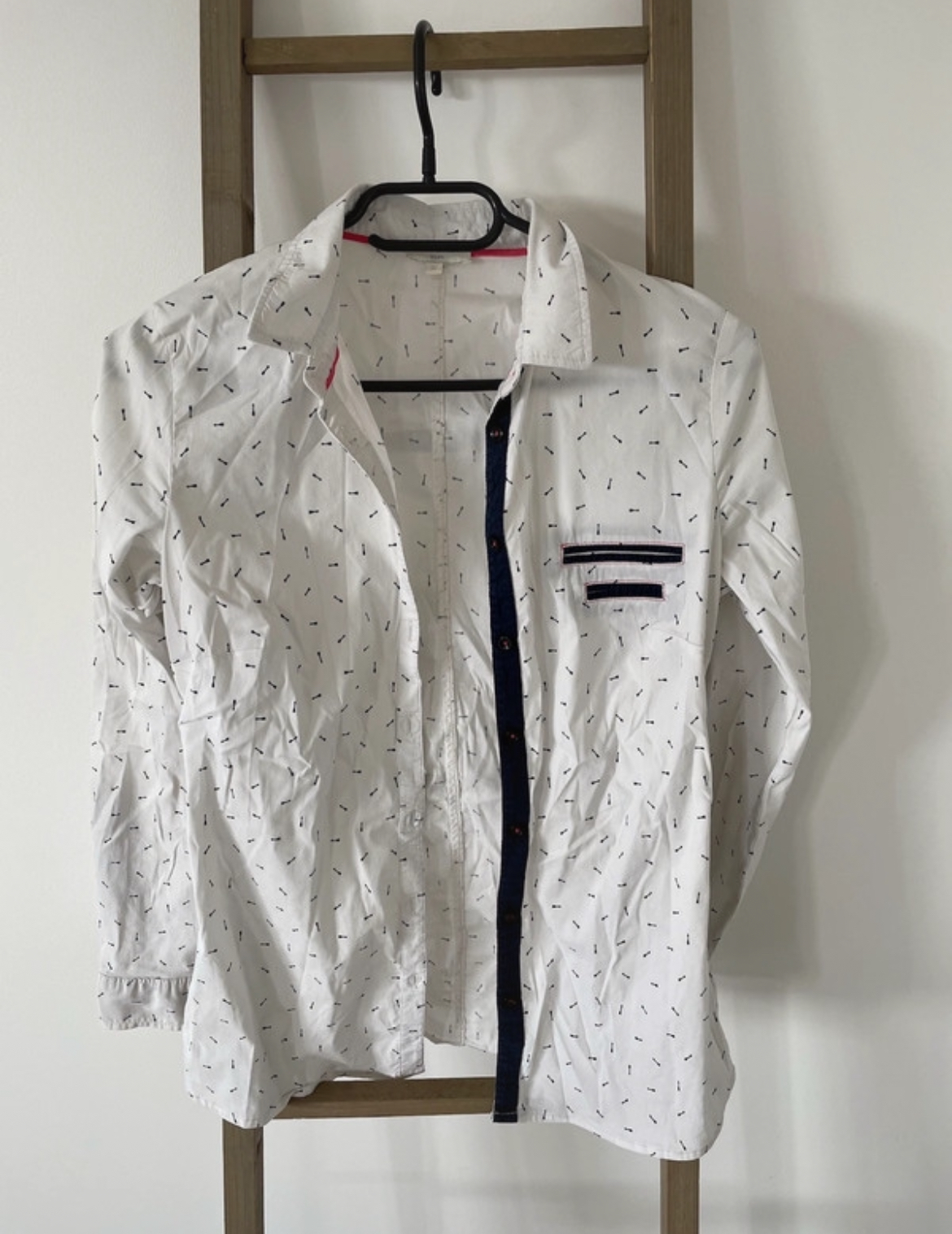 Chemise blanche à motifs, Grain de malice 36