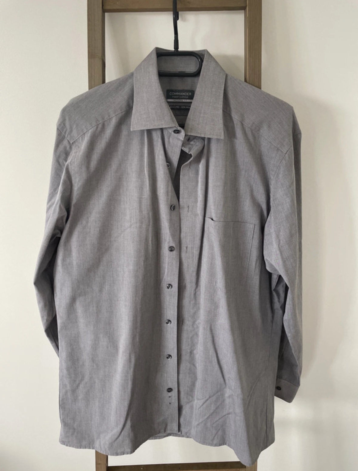 Chemise grise Commander, L