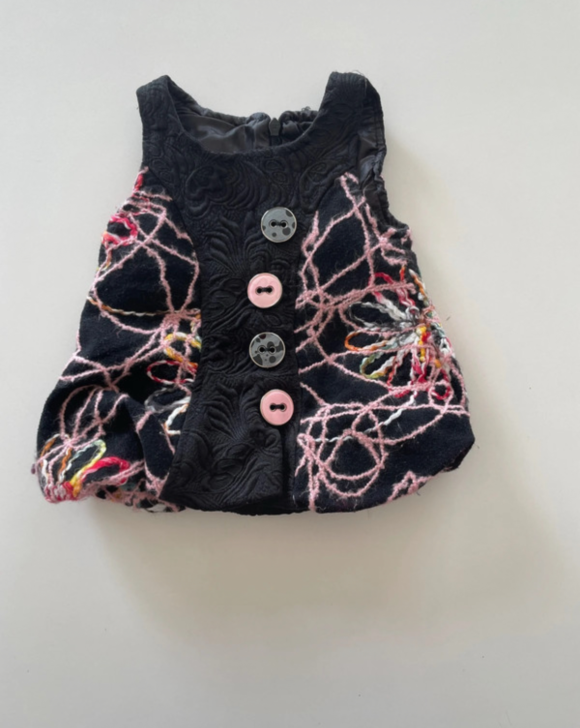 Robe noire brodée, 3 mois