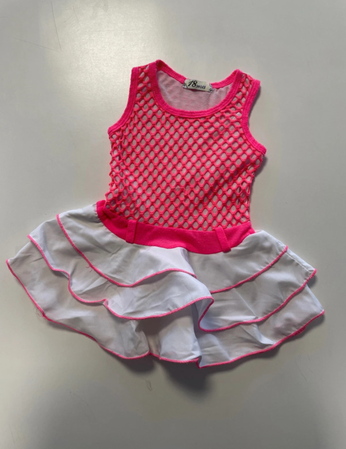 Robe rose fluo en résille et blanc, 18 mois