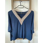 MCAL55 TOP BLEU MARINE AVEC COL BRODE BEIGE SHEIN L