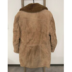 MPOI207 MANTEAU BEIGE EN PEAU ET FOURRURE MARRON XL DOS