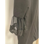 MPOU23 ROBE NOIRE MOUSSELINE ET DENTELLE M DOS